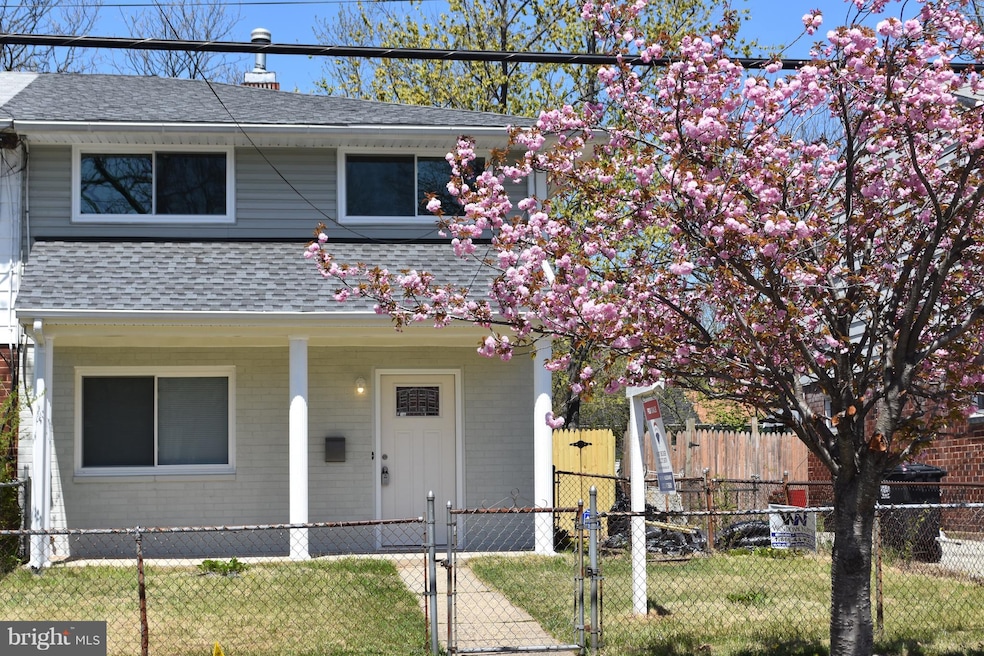 6904 Flagstaff St, Hyattsville, MD 20785 - photo 1