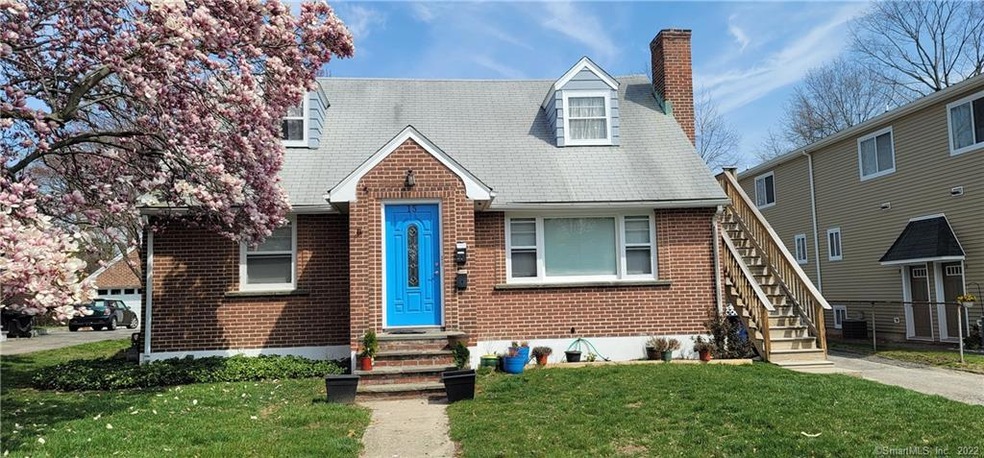 15 Woodbury Ave, Norwalk, CT 06850 - photo 1