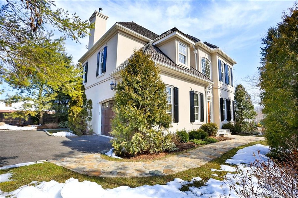 32 E Maple St, New Canaan, CT 06840 - photo 1