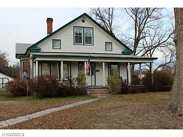Exterior Front - Welcome to 865 King Wlliam Rd.