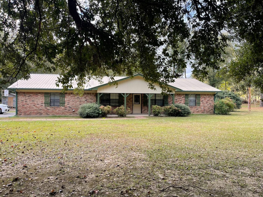 126 Ellis Landing Rd, Harrisonburg, LA 71340 - photo 1