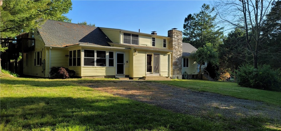 318 Post Rd, Westerly, RI 02891 - photo 1