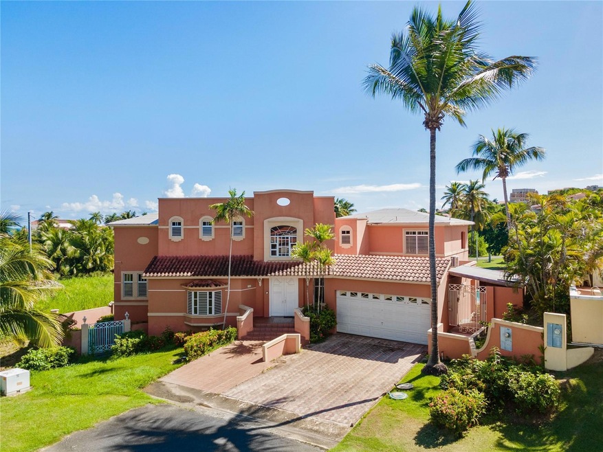 60 Surfside unit 60, HuMacAo, PR 00791 - photo 1