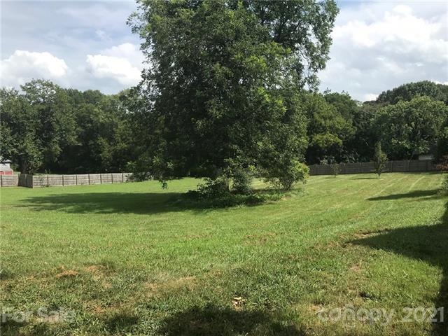 523 W Front St unit 1, Statesville, NC 28677 - photo 1