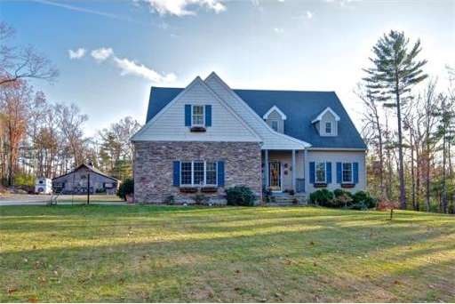 30 Wallis St, Douglas, MA 01516 - photo 1