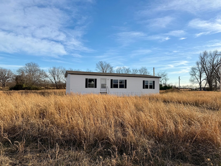 6144 E 392 Rd, Big Cabin, OK 74332 - photo 1