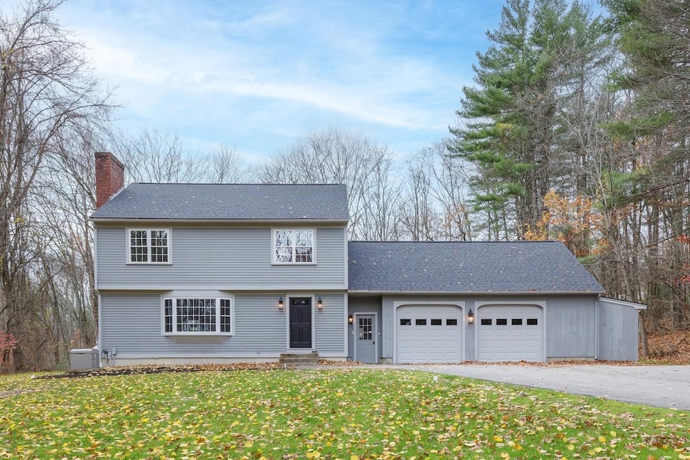 216 Hackett Hill Rd, Hooksett, NH 03106 - photo 1