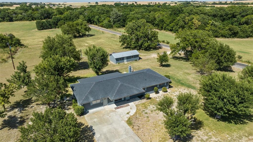 4508 Bottoms Rd E, Troy, TX 76579 - photo 1