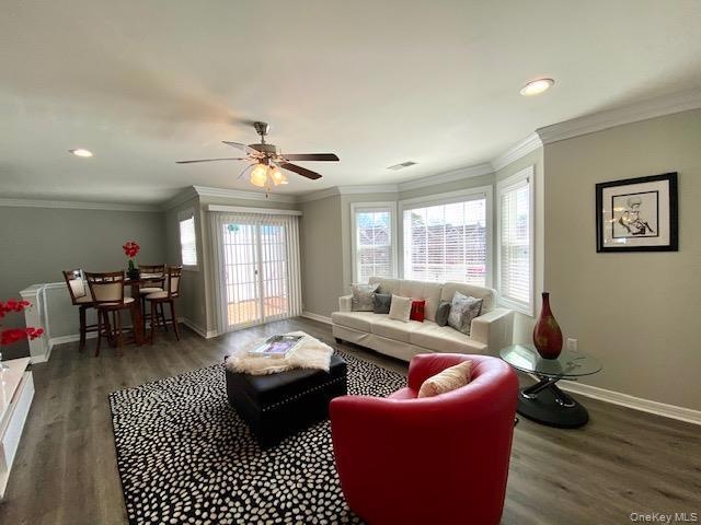 192 Adams Way unit 192, Sayville, NY 11782 - photo 1