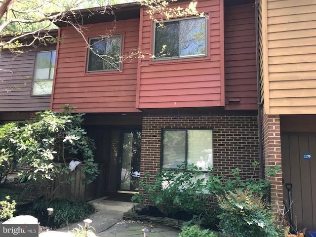 2277 Chestnut Burr Ct, Reston, VA 20191 - photo 1