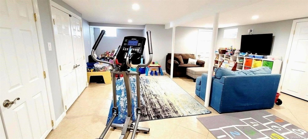 3912 Berger Ave, Bethpage, NY 11714 - photo 1