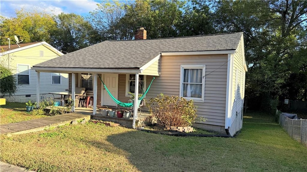 1074 Desota St SE, Gainesville, GA 30501 - photo 1