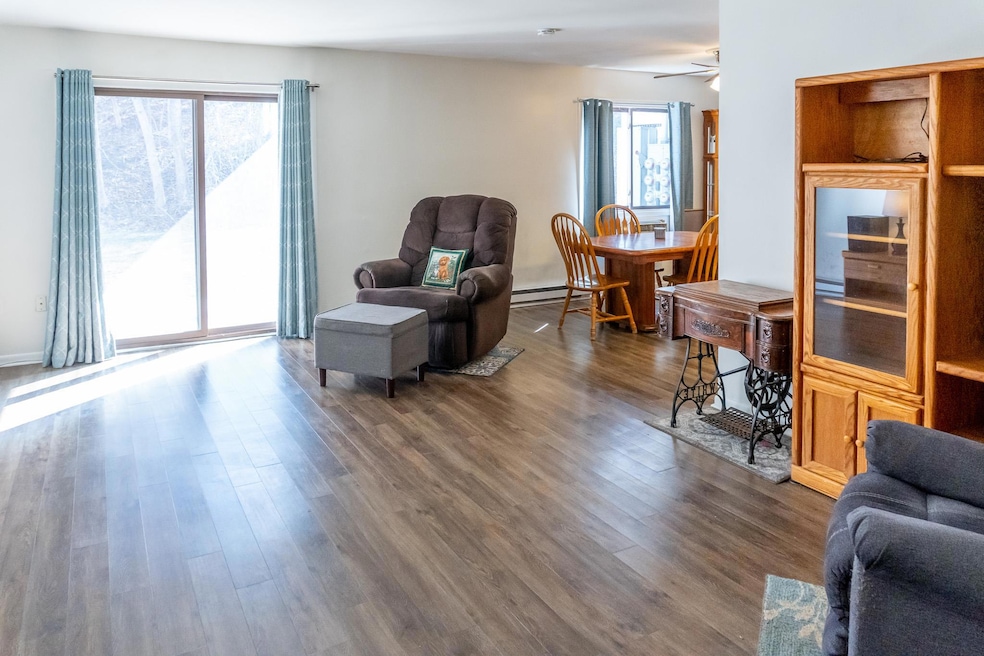 33 Scarborough Ln unit B, Wappingers Falls, NY 12590 - photo 1