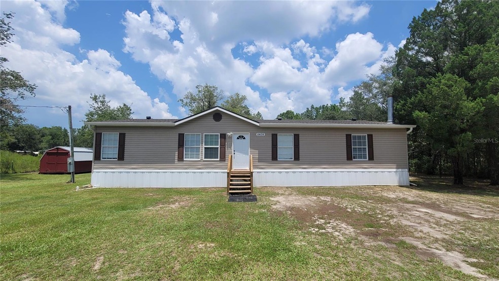 19135 SW 44th St, Dunnellon, FL 34432 - photo 1