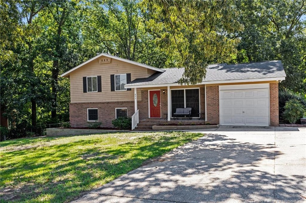 893 Stoneykirk Dr, Fayetteville, NC 28314 - photo 1