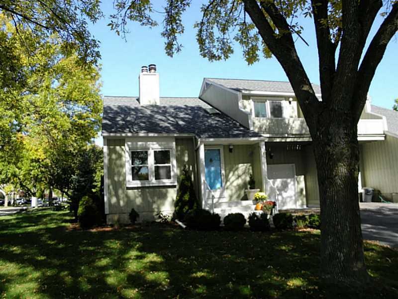 54 Arbor Dr unit 1401, Providence, RI 02908 - photo 1