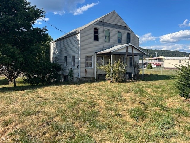 109 S 1st Ave, Paden City, WV 26159 - photo 1