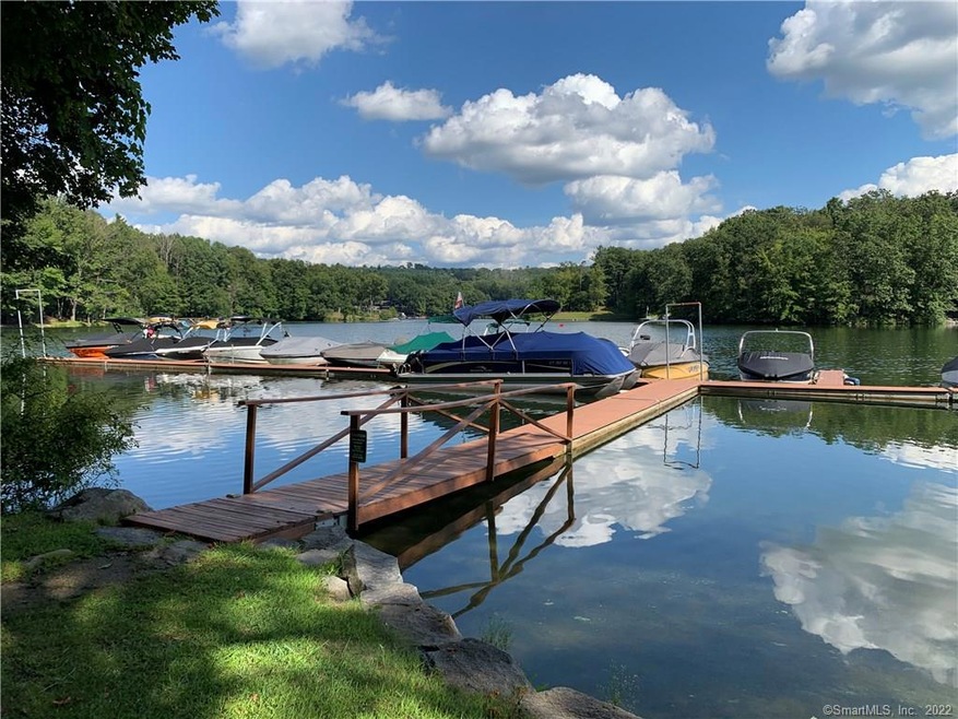 2 Hidden Brook Dr, Brookfield, CT 06804 - photo 1