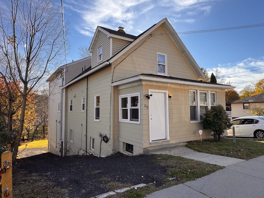 Under Contract $449,999