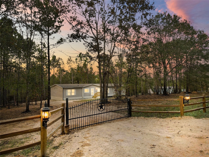 455 Hickory Hill Rd, Cleveland, TX 77328 - photo 1