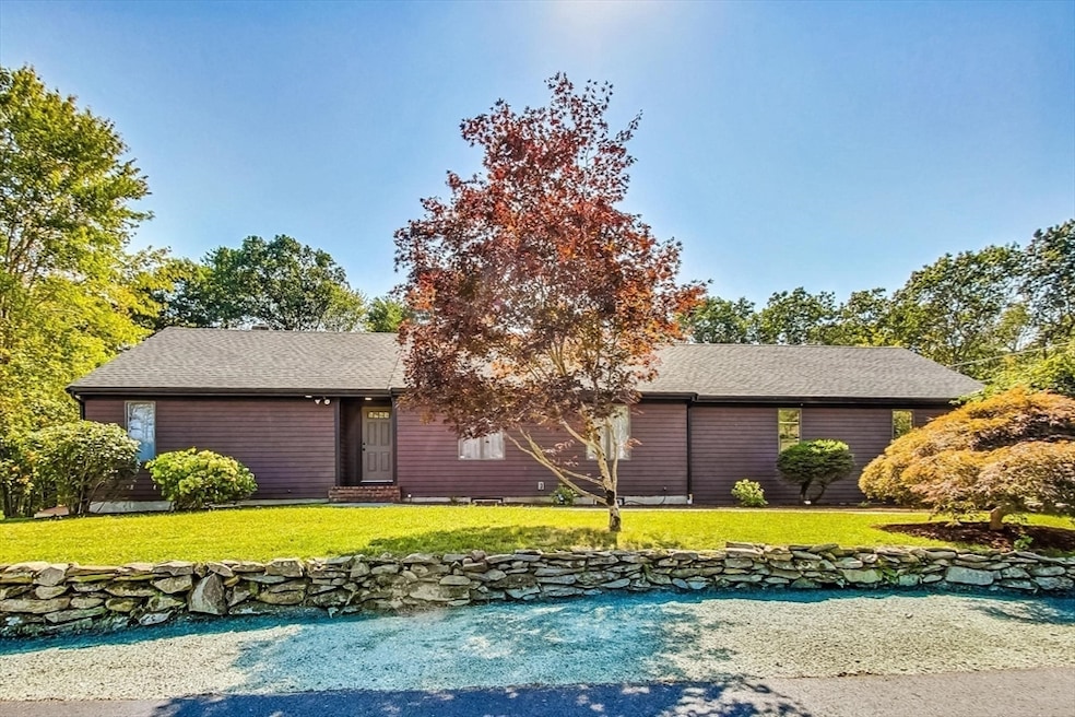 86 Tavern Way, Hanson, MA 02341 - photo 1