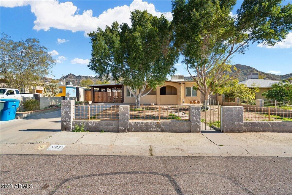 01-9231 N 13th Pl