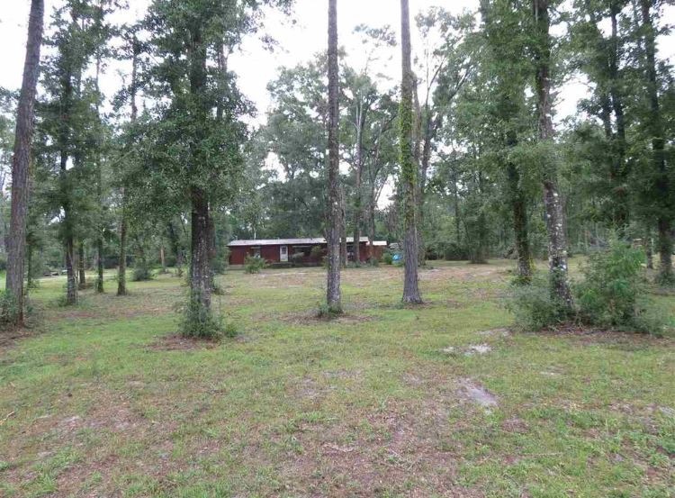 126 Kirkland Dr, Crawfordville, FL 32327 - photo 1