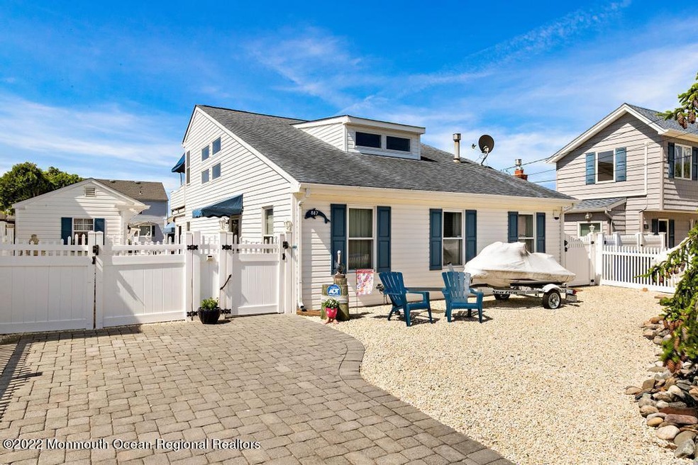 887BeachHavenWestBlvd-3