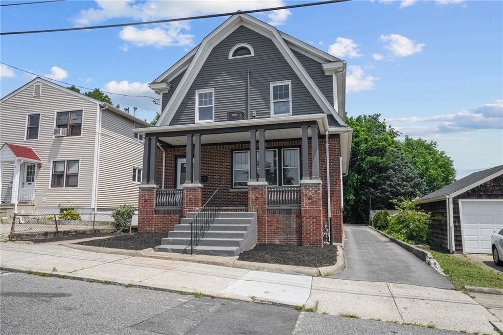 17 Commodore St, Providence, RI 02904 - photo 1