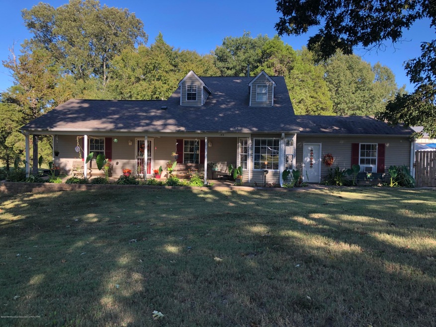 Maintenance free brick/vinyl siding