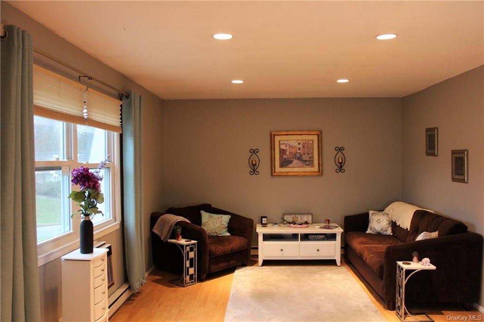 9 White Gate Dr unit K, Wappingers Falls, NY 12590 - photo 1