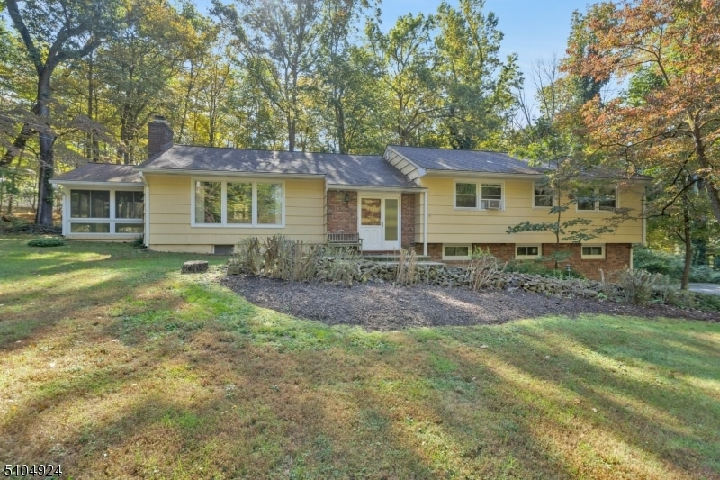 1 Roberts Rd, Warren, NJ 07059 - photo 1