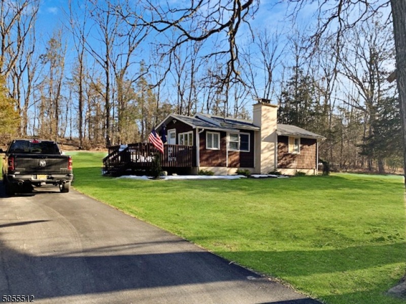 919 W Walnut Dr, Newton, NJ 07860 - photo 1