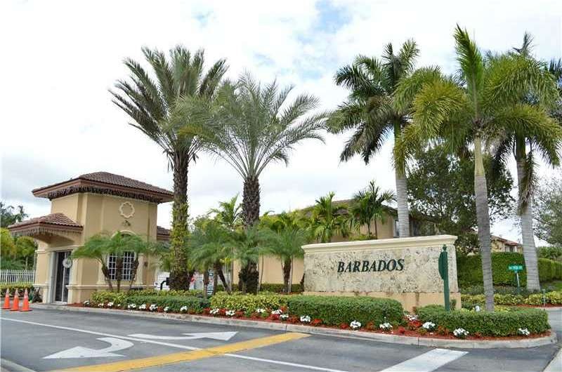 11402 NW 69th Terrace, Doral, FL 33178 - photo 1