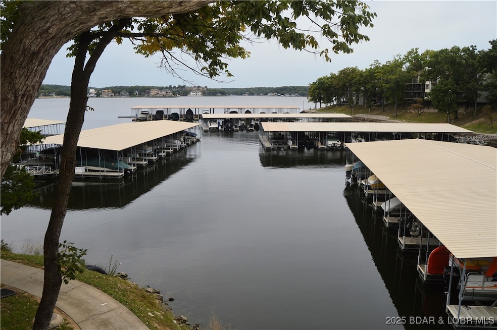 Beautiful cove setting with main channel views