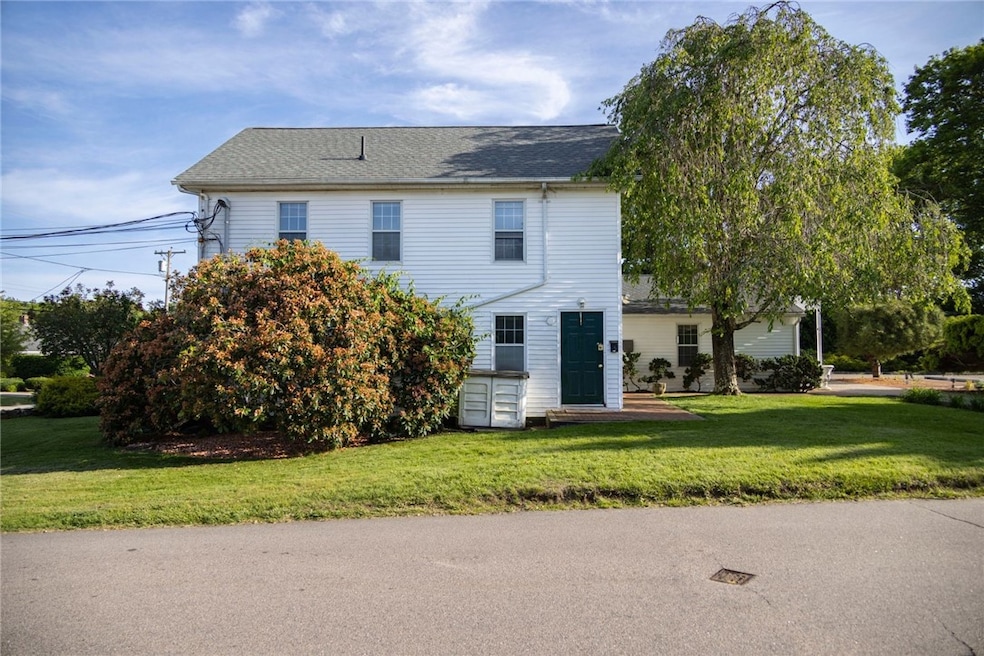 37 East Ave, Westerly, RI 02891 - photo 1