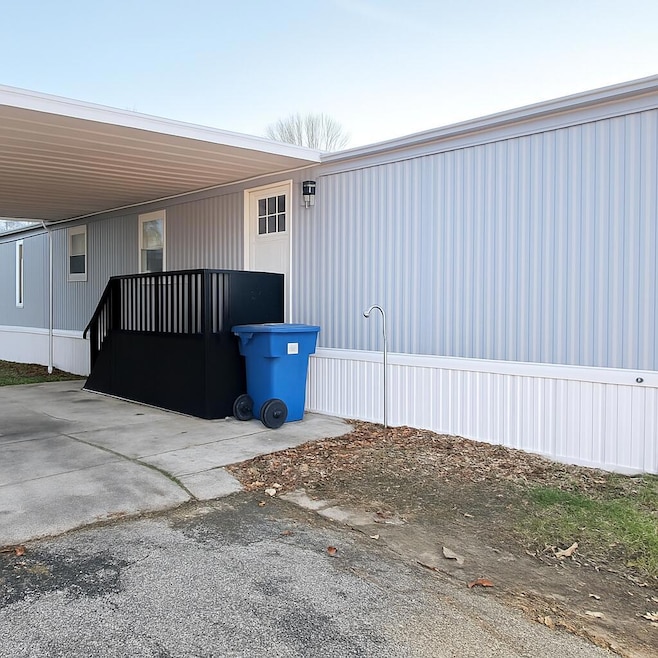 2805 Wapakoneta Ave unit 14, Sidney, OH 45365 - photo 1