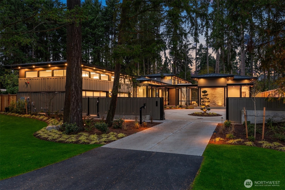 10620 SE 22nd St, Bellevue, WA 98004 - photo 1