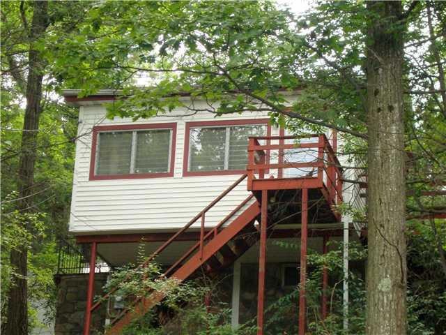 33 Oakwood Trail S, Monroe, NY 10950 - photo 1