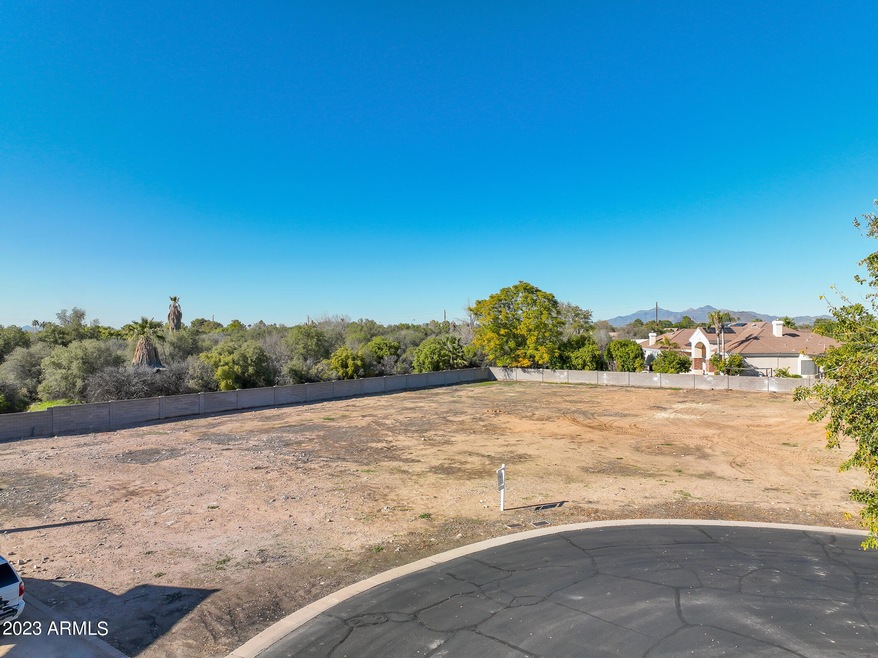3910 E Northridge Cr-1