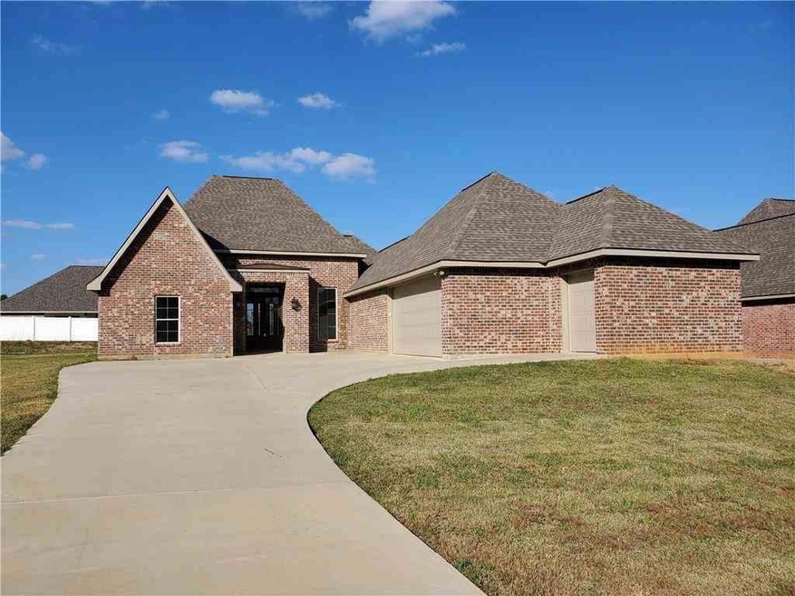 310 Saint Landry Dr, Pineville, LA 71360 - photo 1