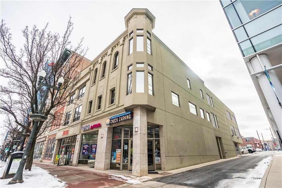 822 W Hamilton St unit 202, Allentown, PA 18101 - photo 1