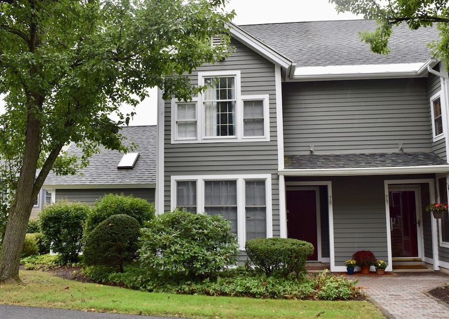 78 Amity Place, Amherst, MA 01002 - photo 1