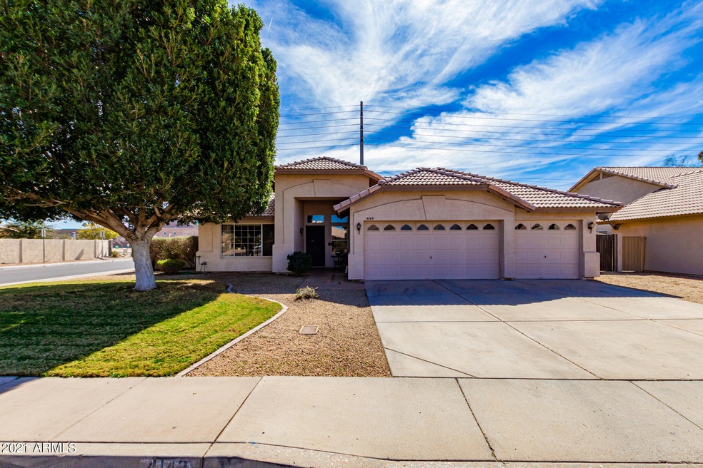 4149 E Douglas Ave, Gilbert, AZ 85234 - photo 1