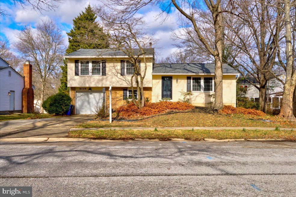 6119 Camelback Ln, Columbia, MD 21045 - photo 1