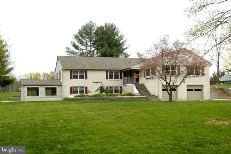 40310 Gap Rd, Leesburg, VA 20175 - photo 1