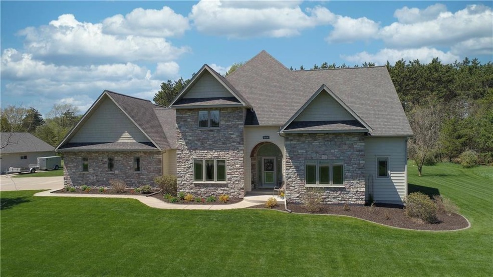 1650 W Park Creek Rd, Fall Creek, WI 54742 - photo 1