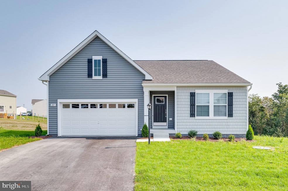 289 Wigeon Ct, Bunker Hill, WV 25413 - photo 1