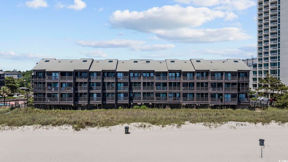 View of apartment building / complex