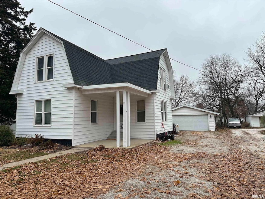 704 E Gibson St unit 1, New Berlin, IL 62670 - photo 1